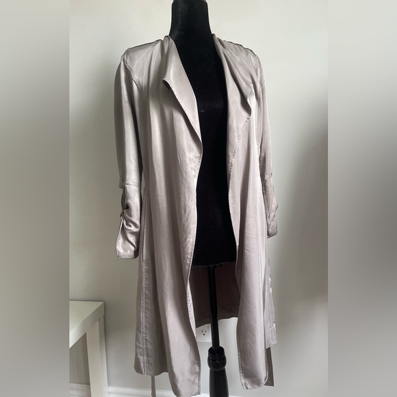 Aritzia Babaton Trench coat - Picture 8 of 12